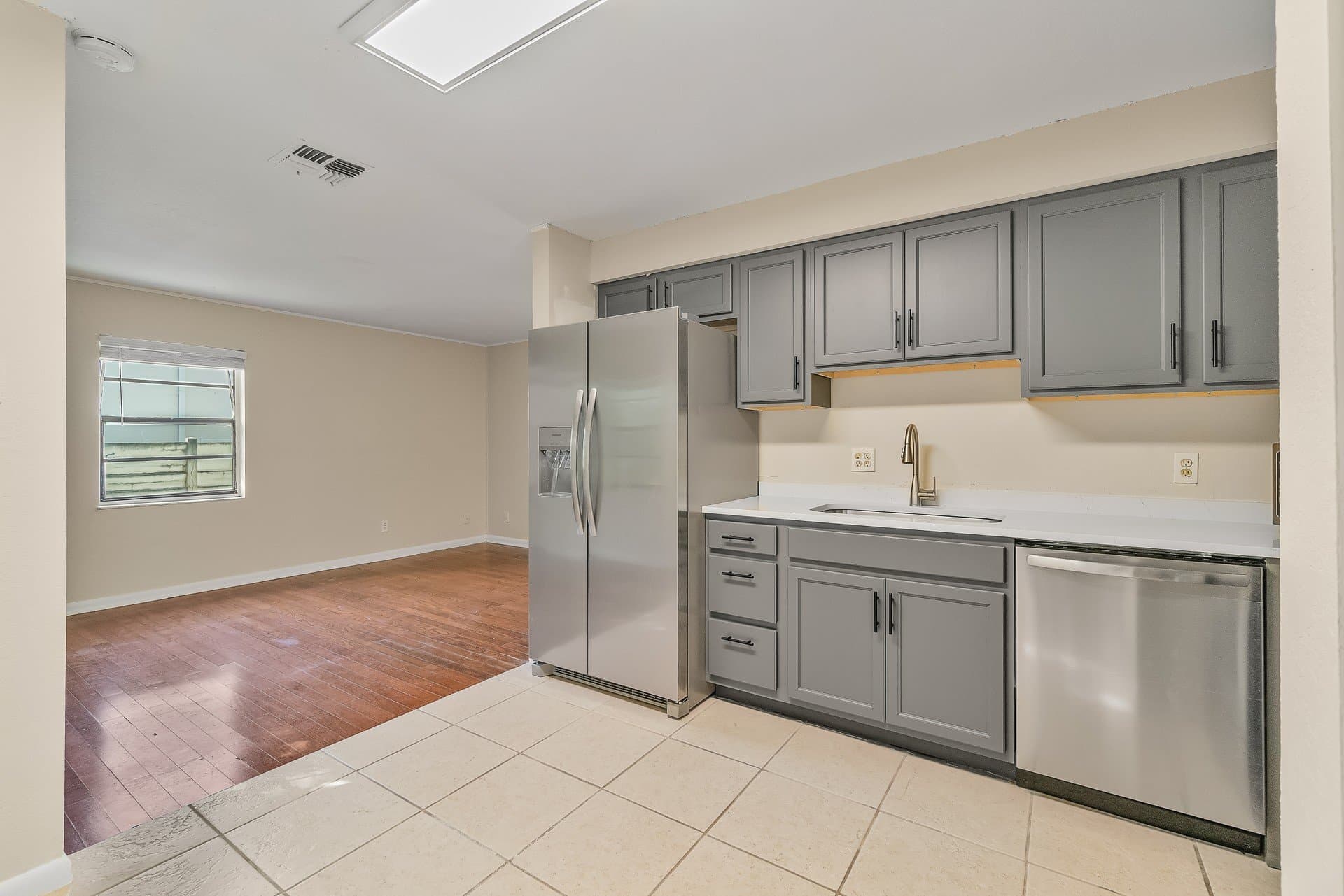Vero Beach Multiplex: 855 16th Pl