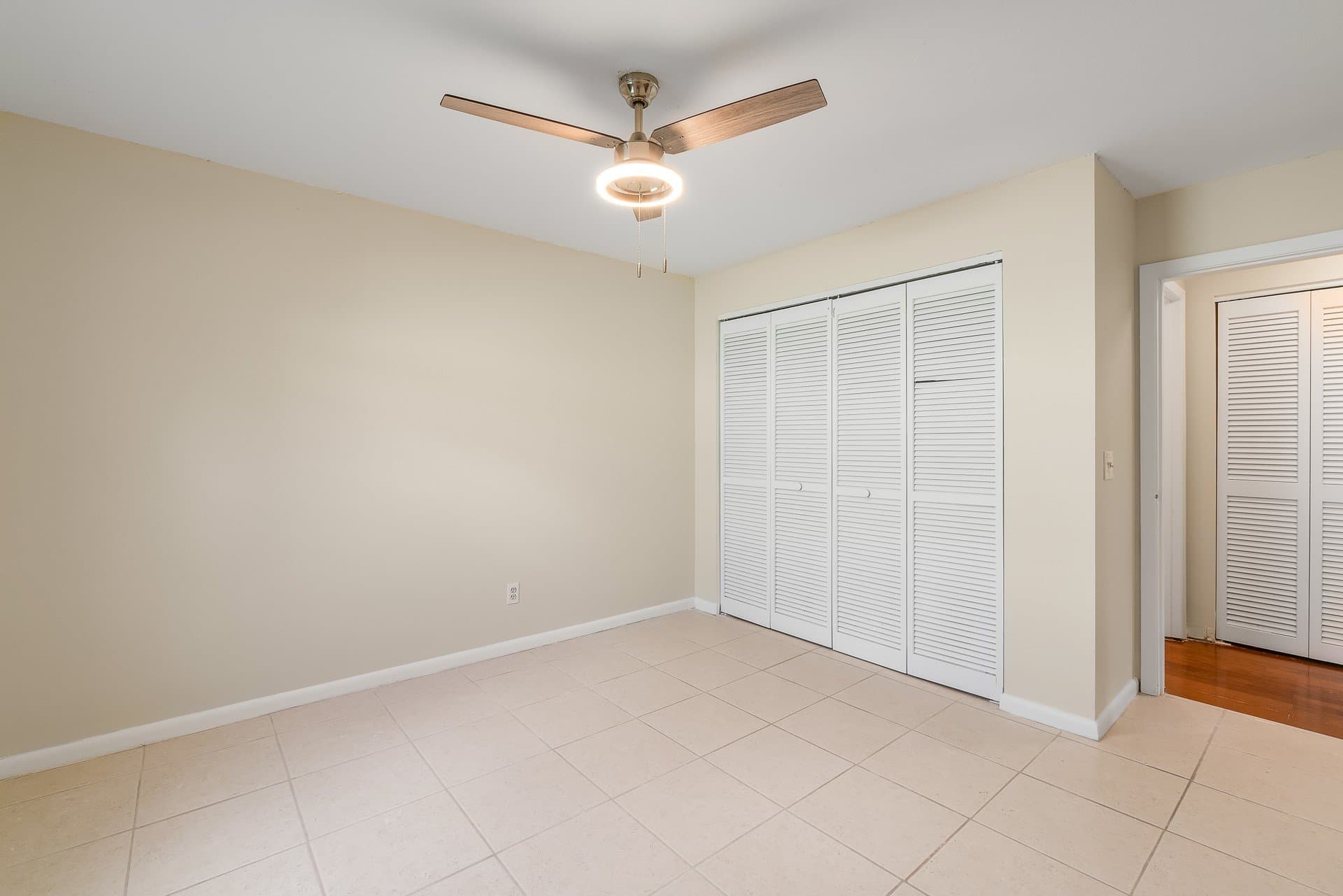 Vero Beach Multiplex: 855 16th Pl