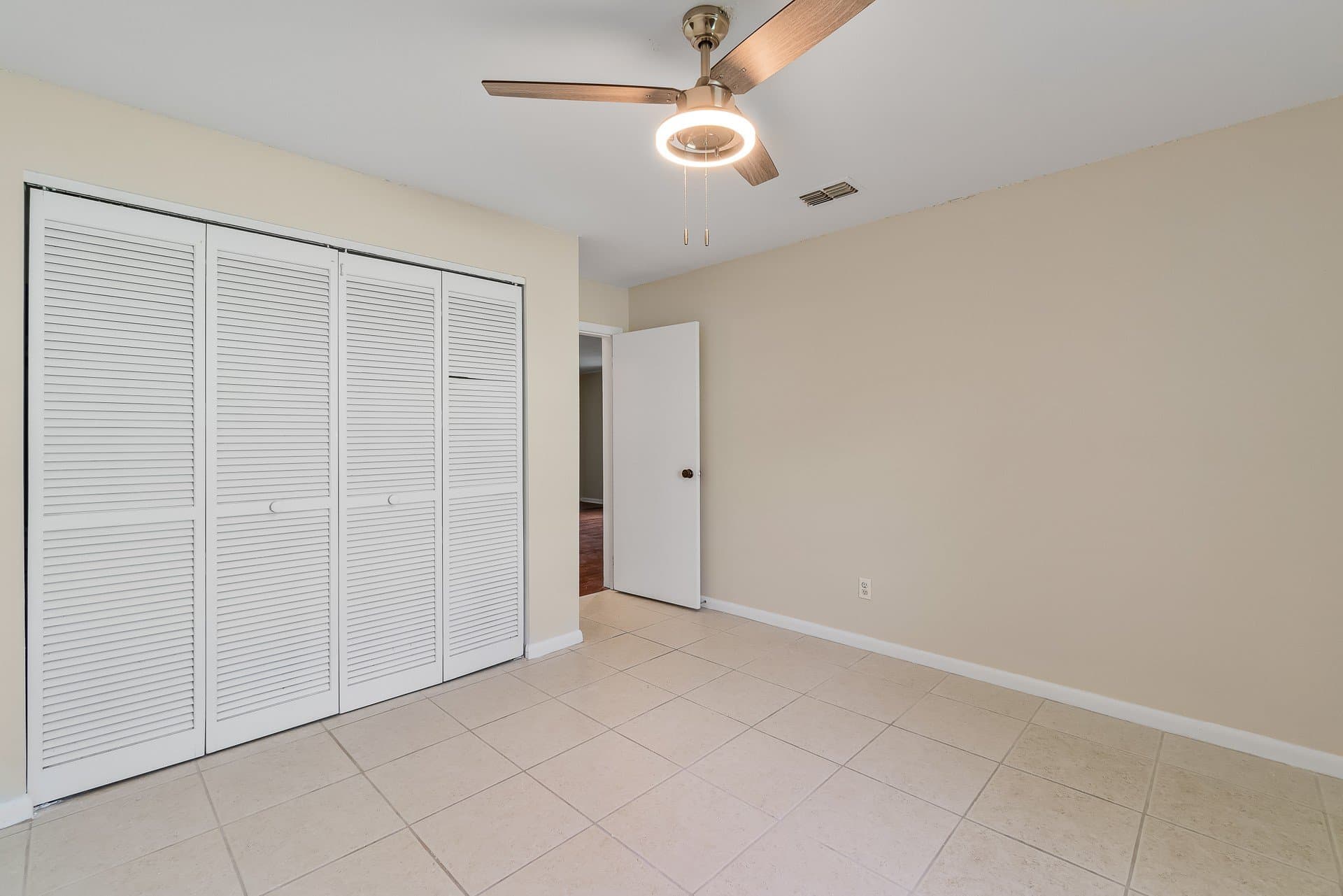 Vero Beach Multiplex: 855 16th Pl