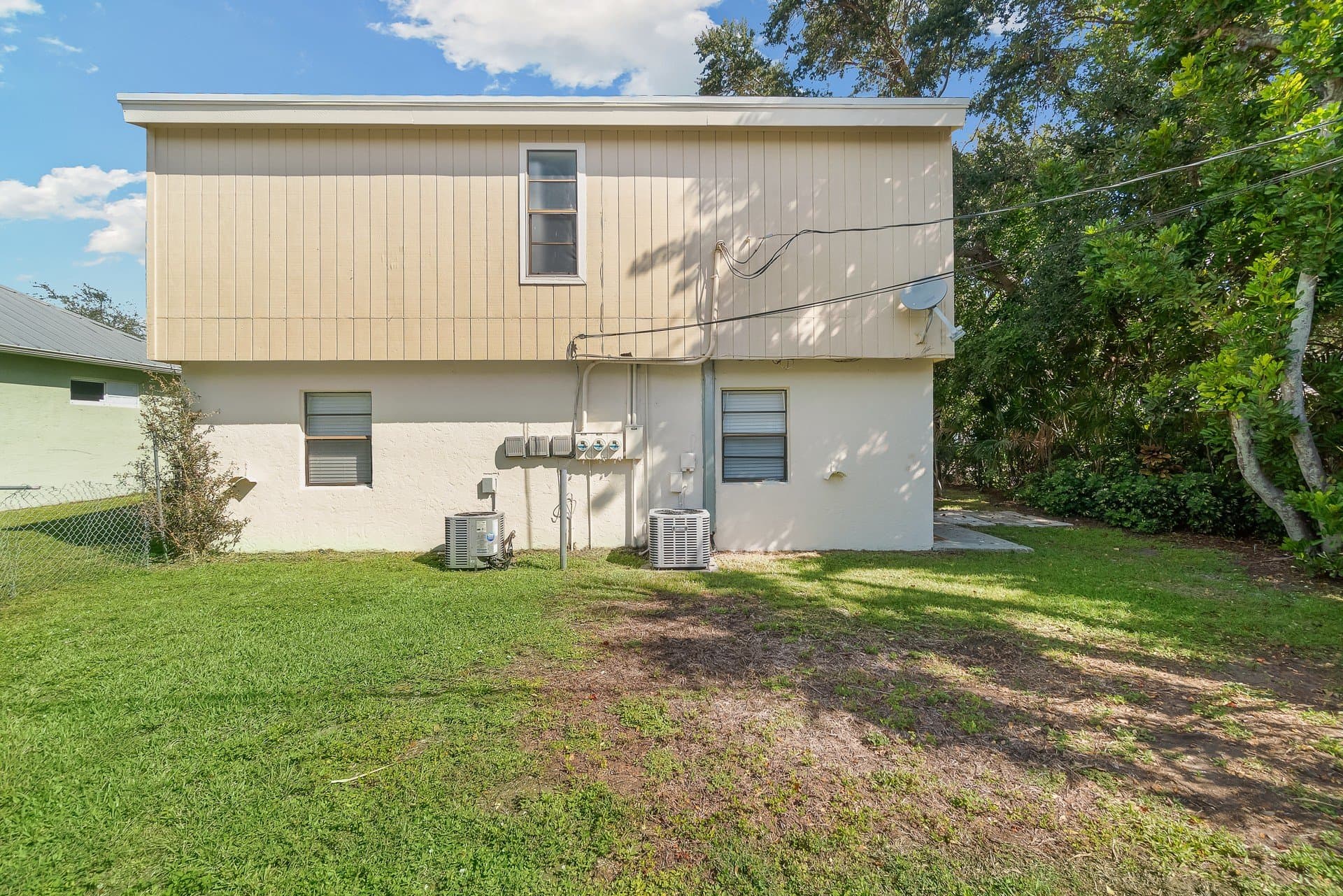 Vero Beach Multiplex: 855 16th Pl
