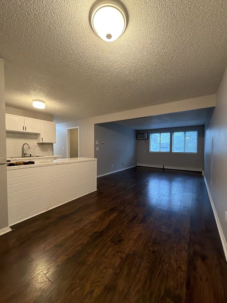 St Cloud Apartment: 1120 9th Ave S