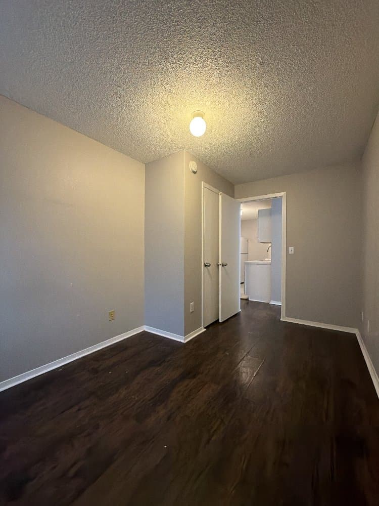 St Cloud Apartment: 1120 9th Ave S