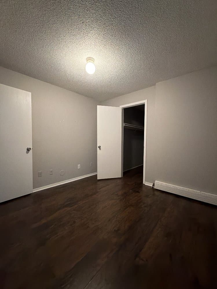 St Cloud Apartment: 1120 9th Ave S