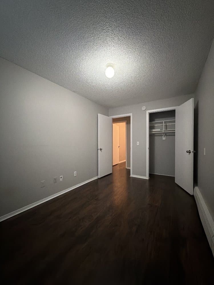 St Cloud Apartment: 1120 9th Ave S