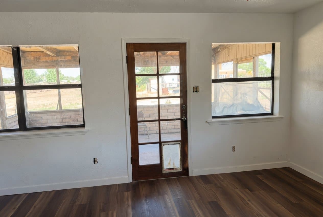 Belen House: 25 Kendrick Rd