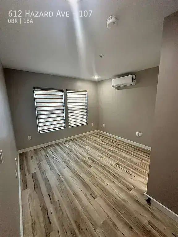 Enfield Apartment: 612 Hazard Ave