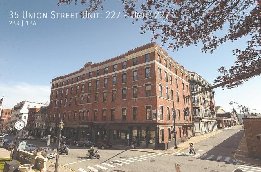 New London Apartment: 35 Union Street