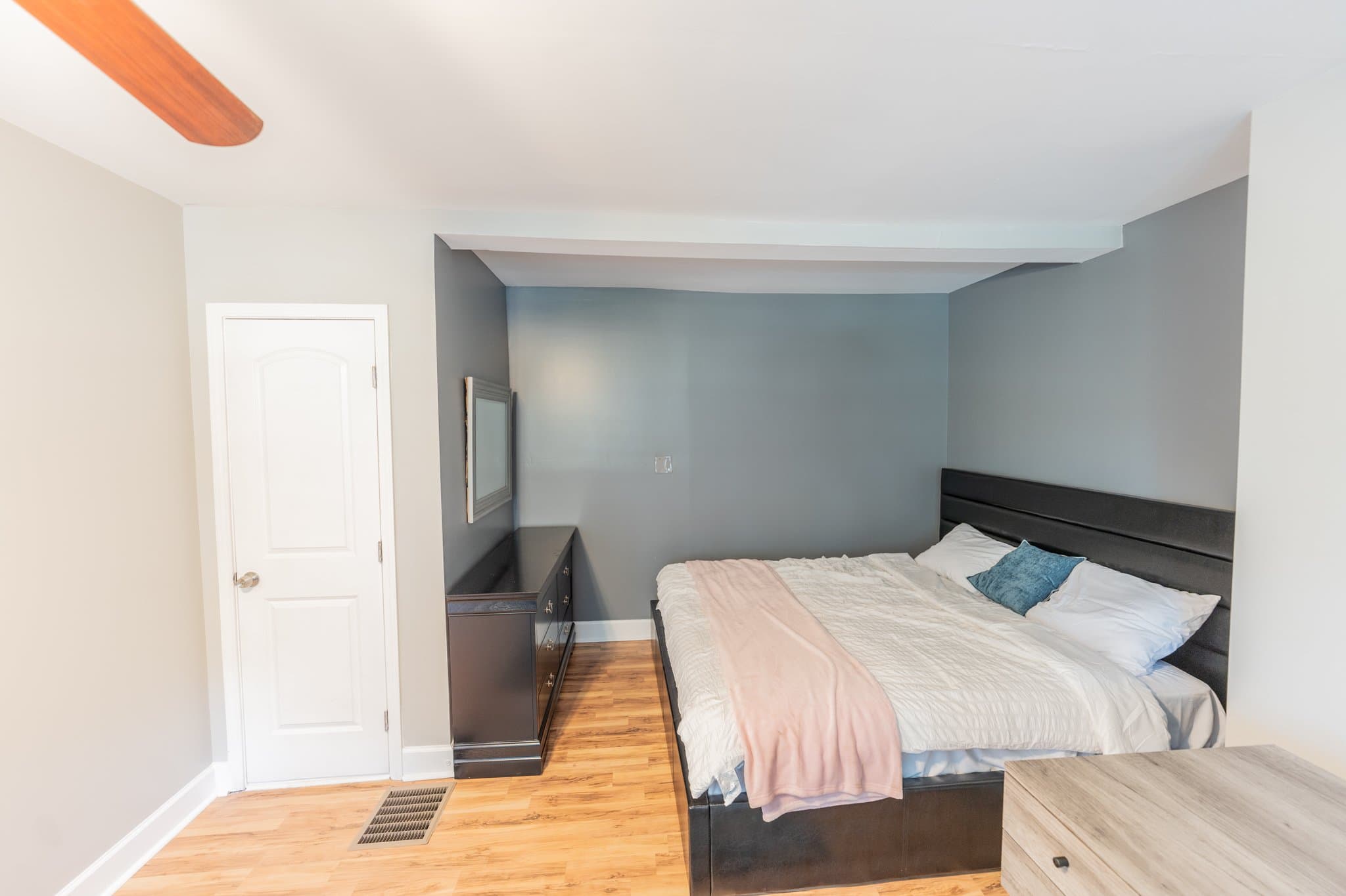 Atlanta Single Room: 761 Kennolia Dr SW