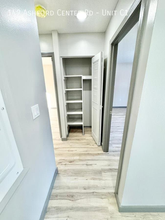 Ashford Apartment: 149 Ashford Center Rd