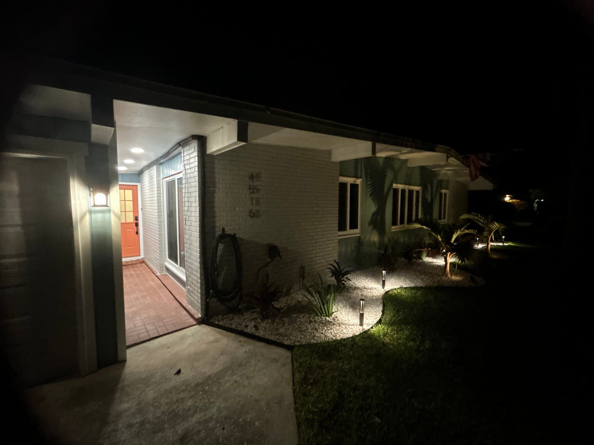 St Petersburg House: 4516 Huron rd