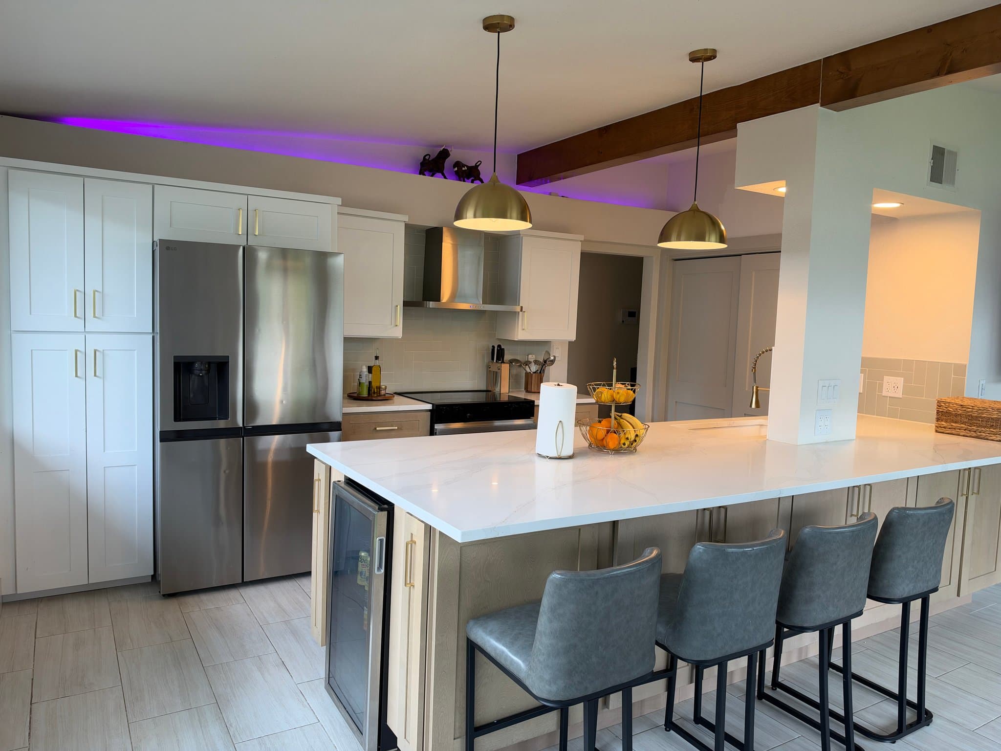 St Petersburg House: 4516 Huron rd