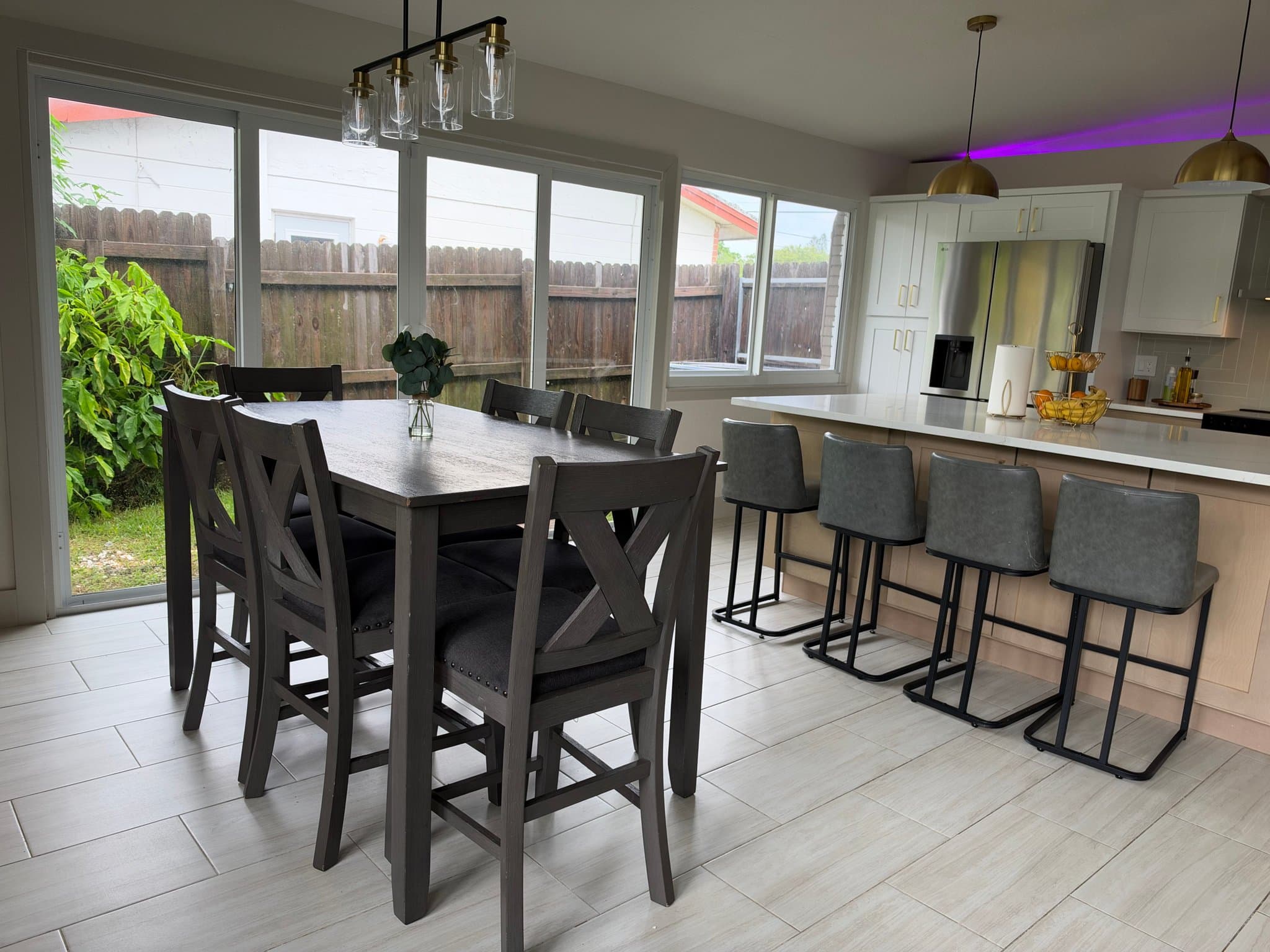 St Petersburg House: 4516 Huron rd