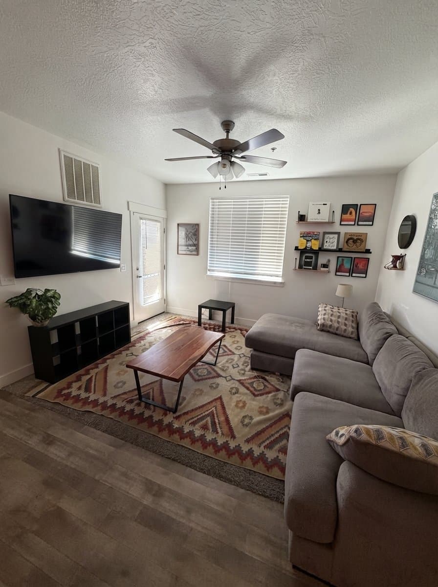 Vineyard Condo: 333 W 785 N