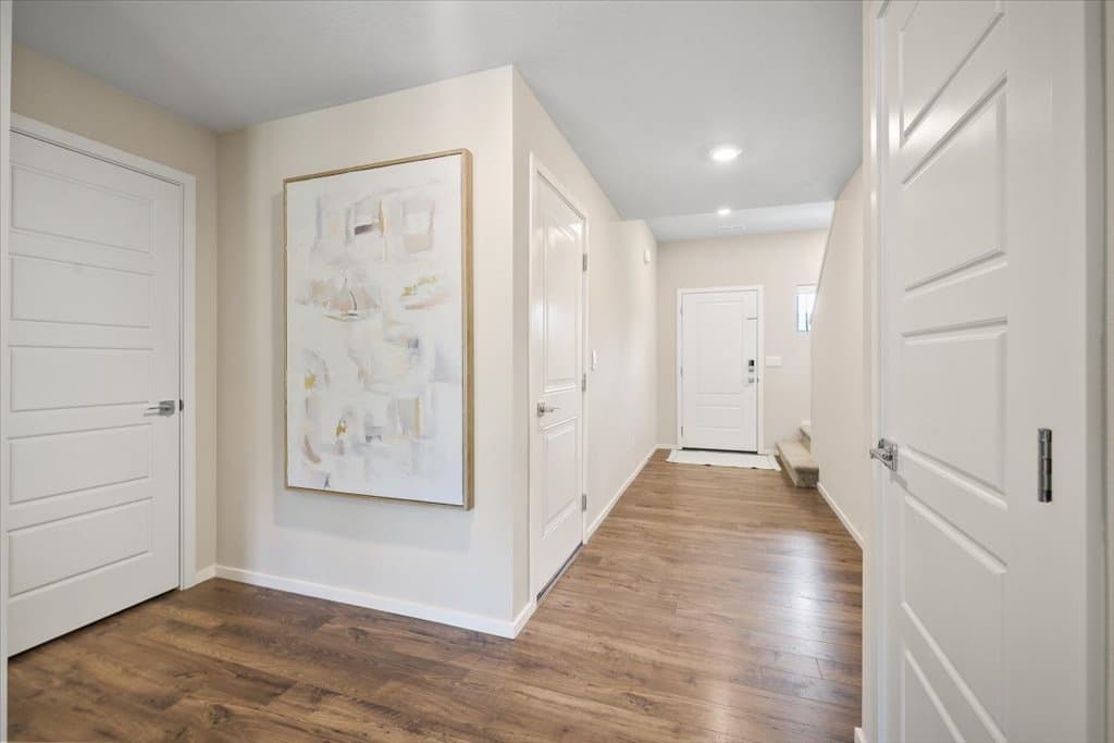Spokane House: 4603 S Frosty Ln
