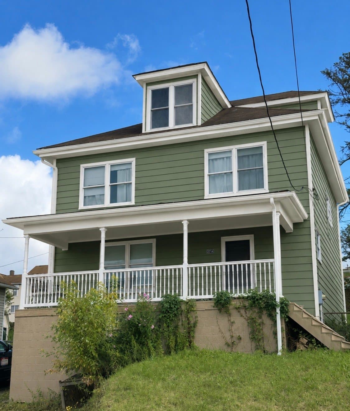 Westmoreland City House: 8778 Broadway St