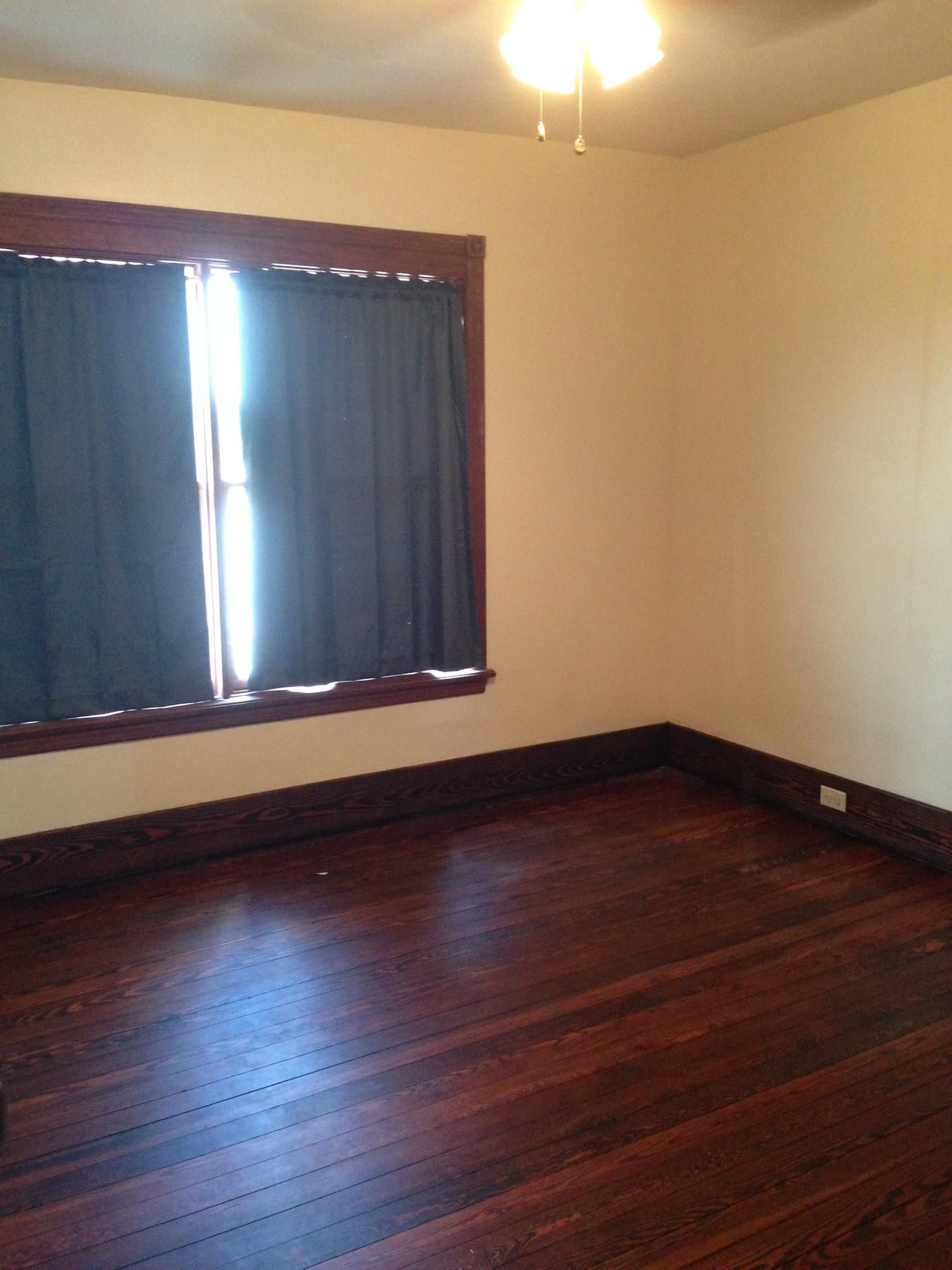 Westmoreland City House: 8778 Broadway St
