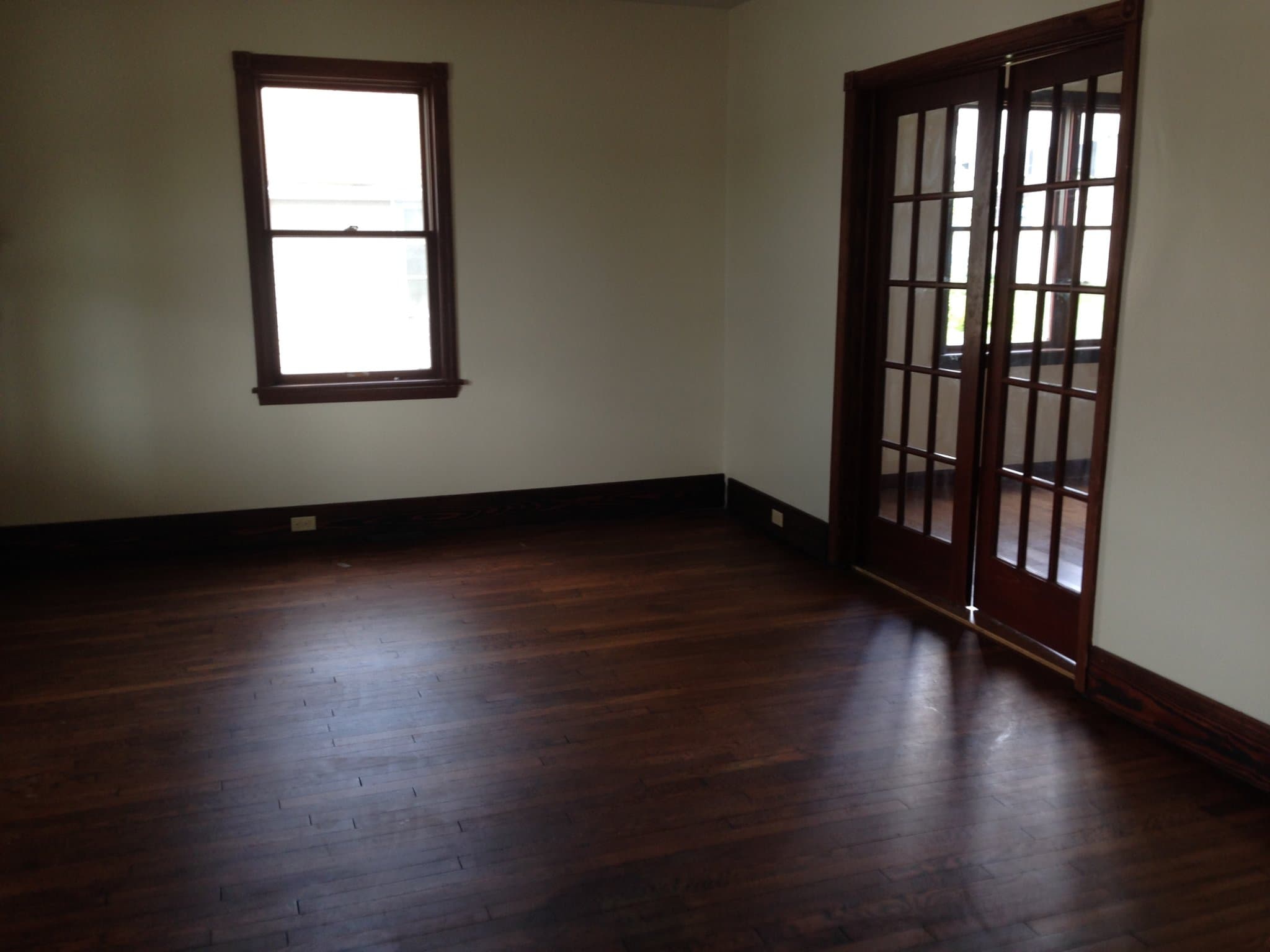 Westmoreland City House: 8778 Broadway St