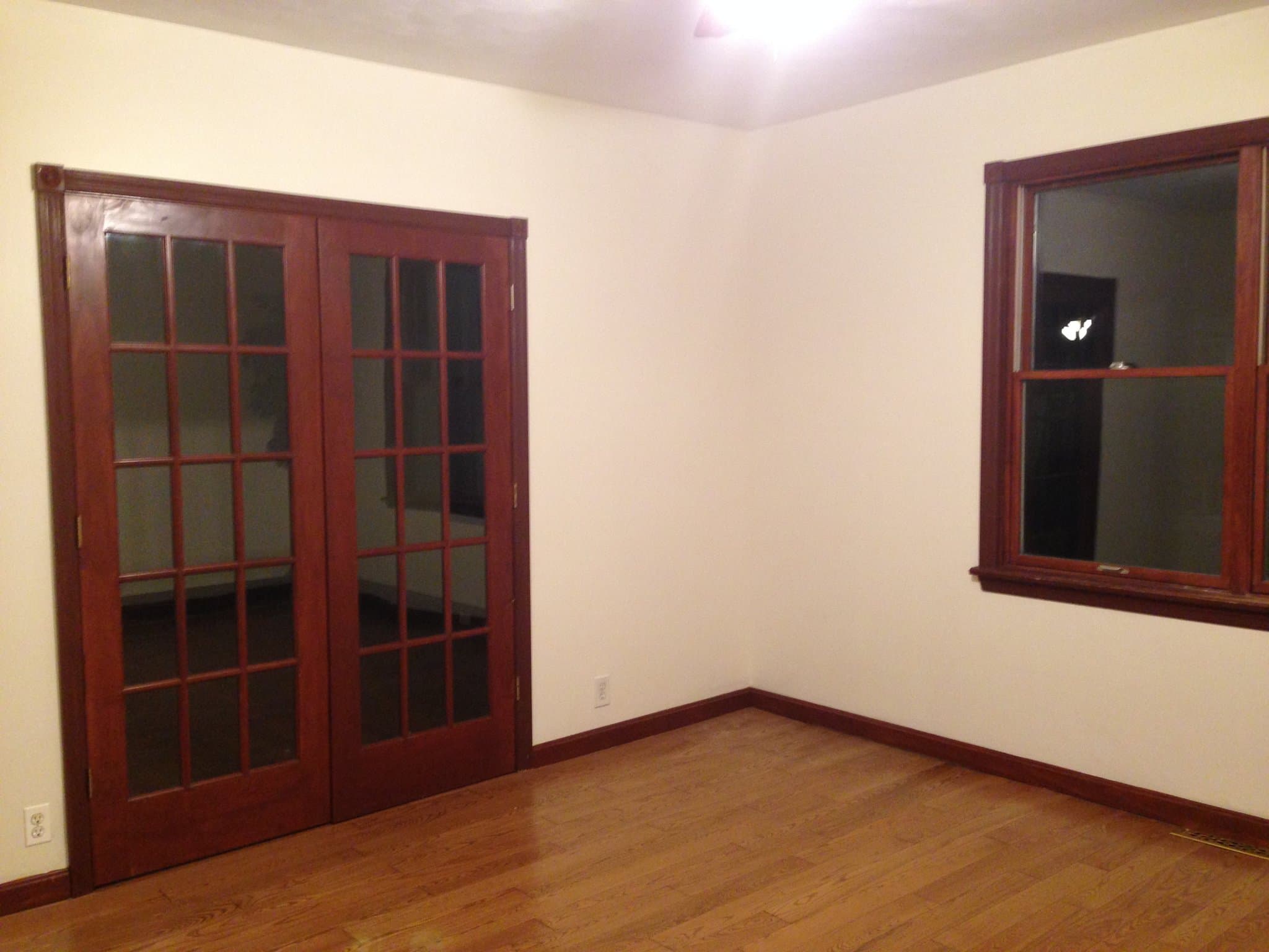 Westmoreland City House: 8778 Broadway St