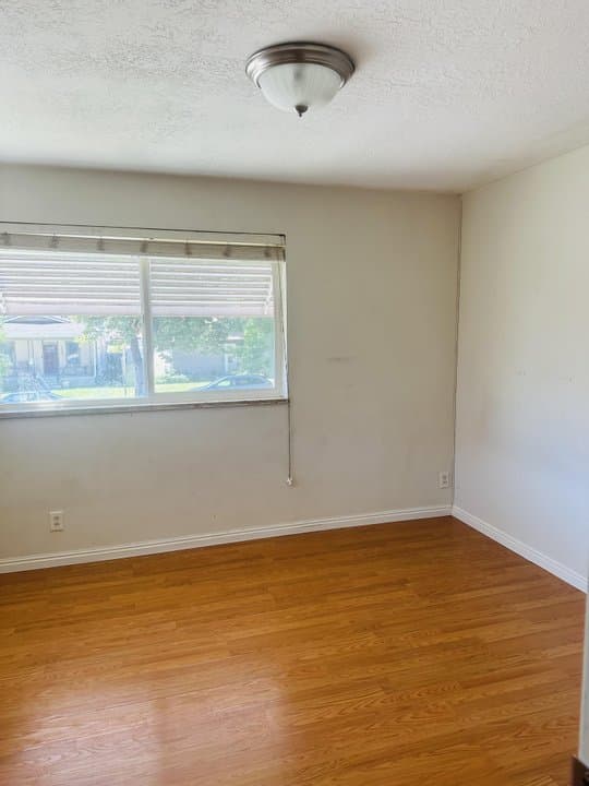 Salt Lake City Single Room: 2489 S 600 E