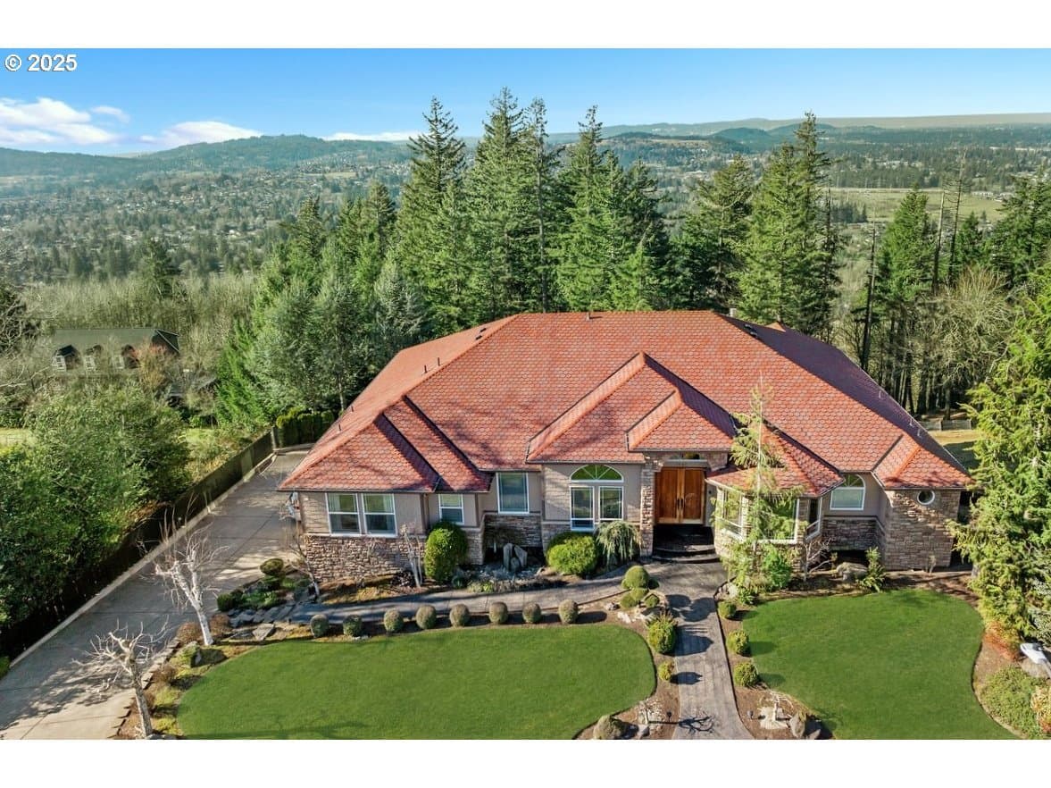 Gresham House: 1587 SW Walters Loop