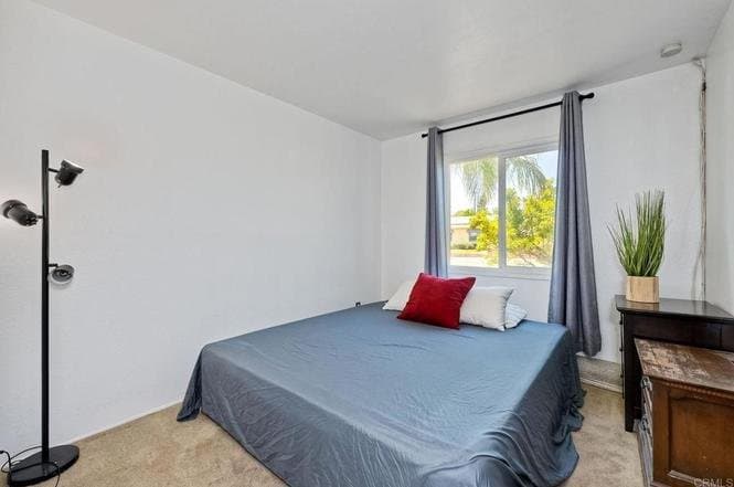 Santee House: 9451 Terrywood Rd