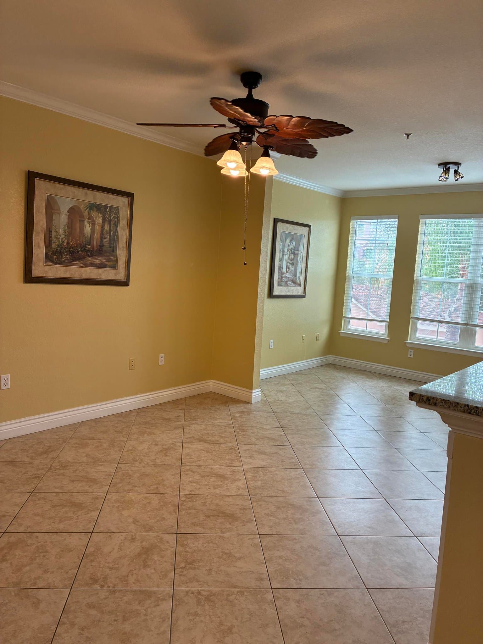 Clearwater Condo: 2731 Via Capri
