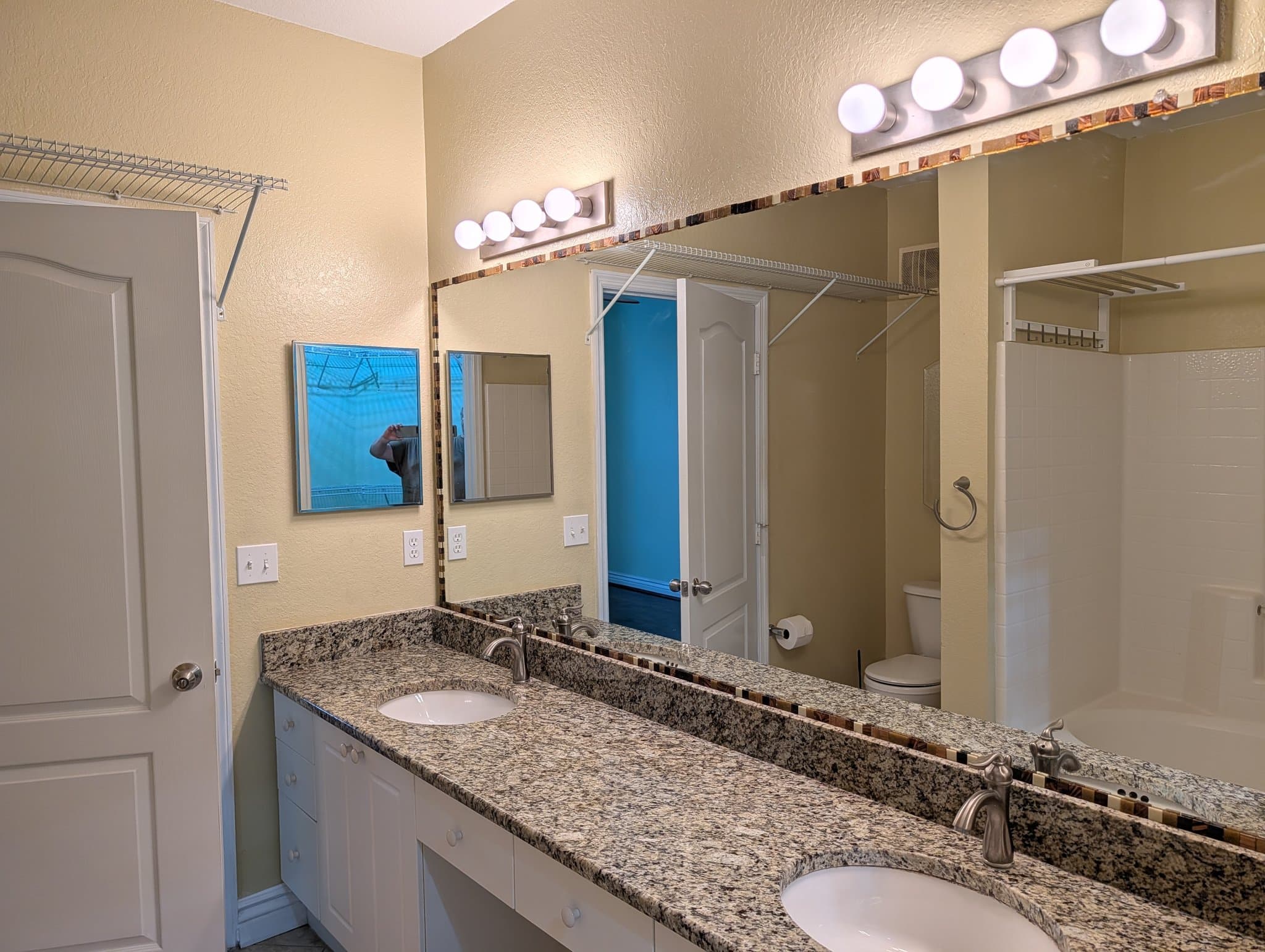 Clearwater Condo: 2731 Via Capri
