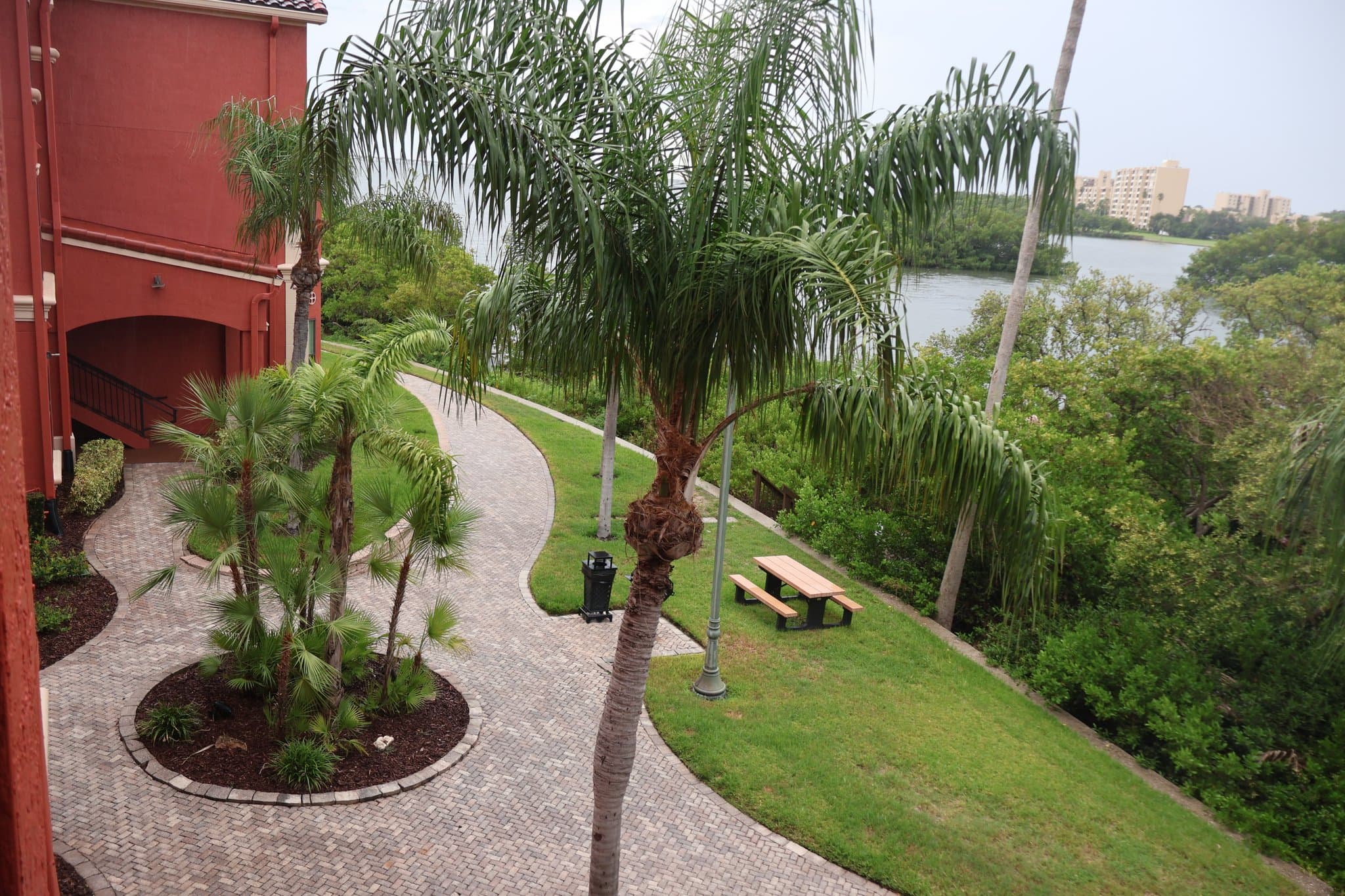 Clearwater Condo: 2731 Via Capri
