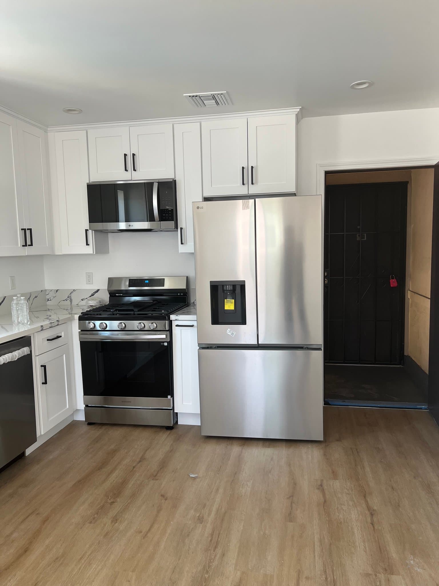 Los Angeles Townhome: 963 1/2 N Serrano Ave
