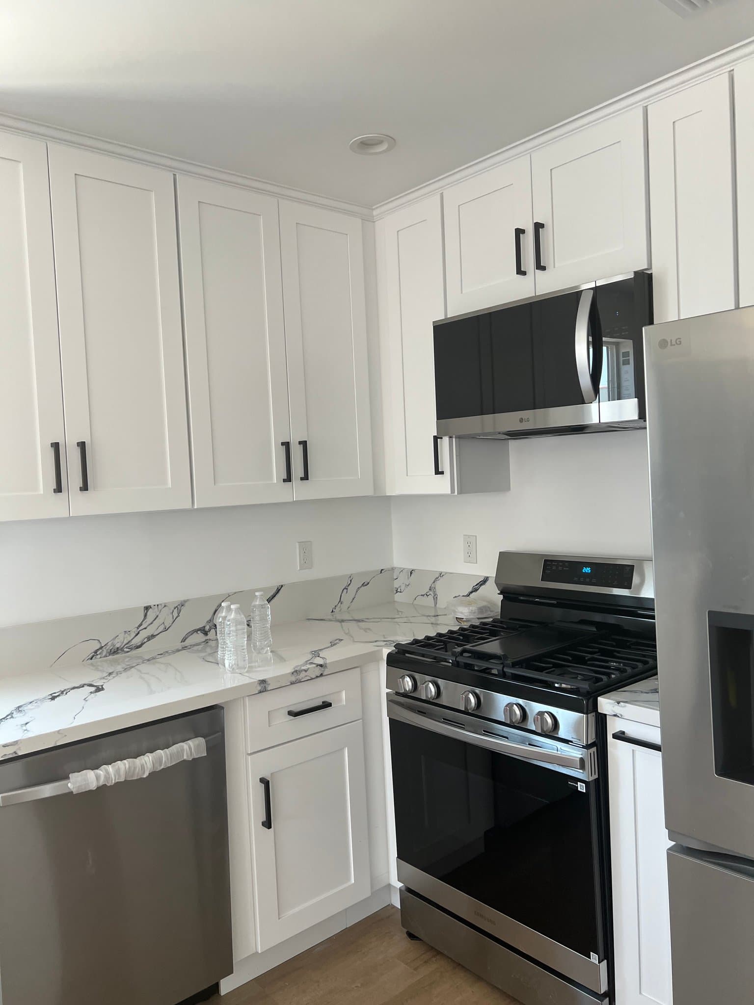 Los Angeles Townhome: 963 1/2 N Serrano Ave