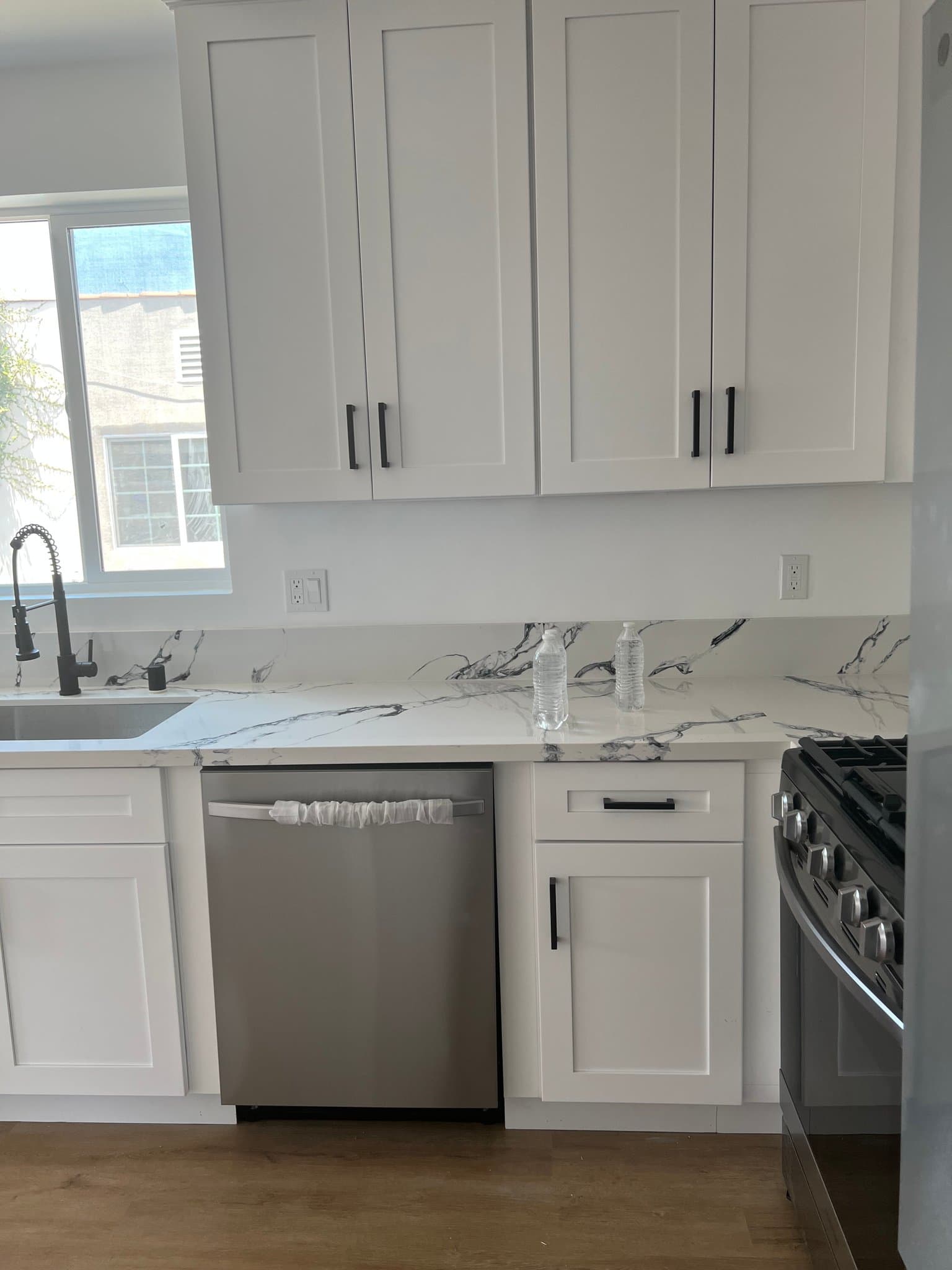 Los Angeles Townhome: 963 1/2 N Serrano Ave