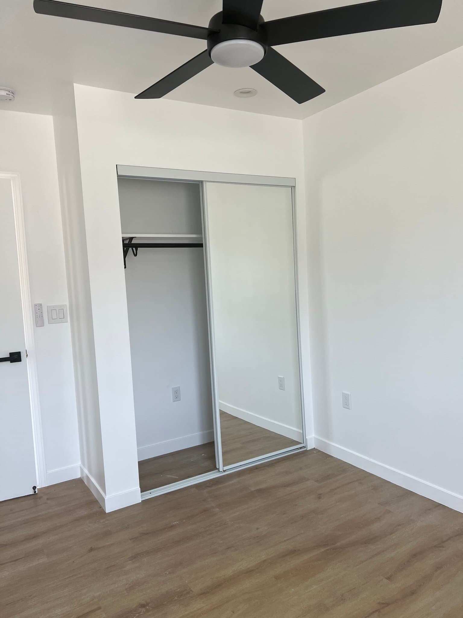 Los Angeles Townhome: 963 1/2 N Serrano Ave
