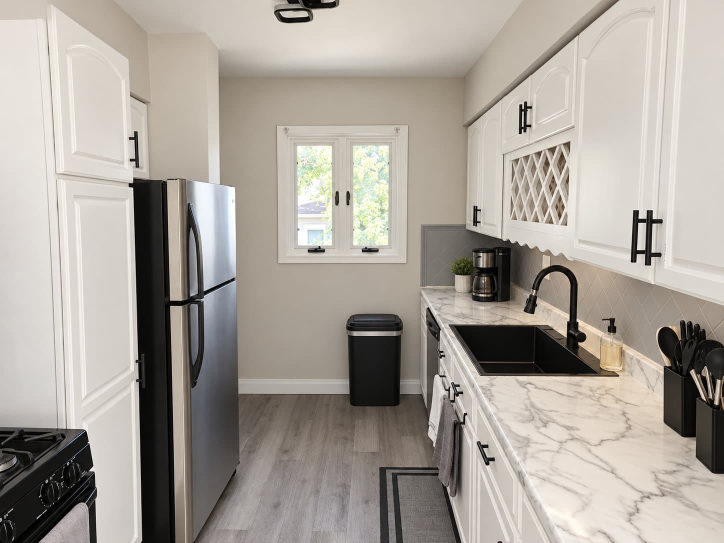 Chicago House: 8129 S Woodlawn Ave