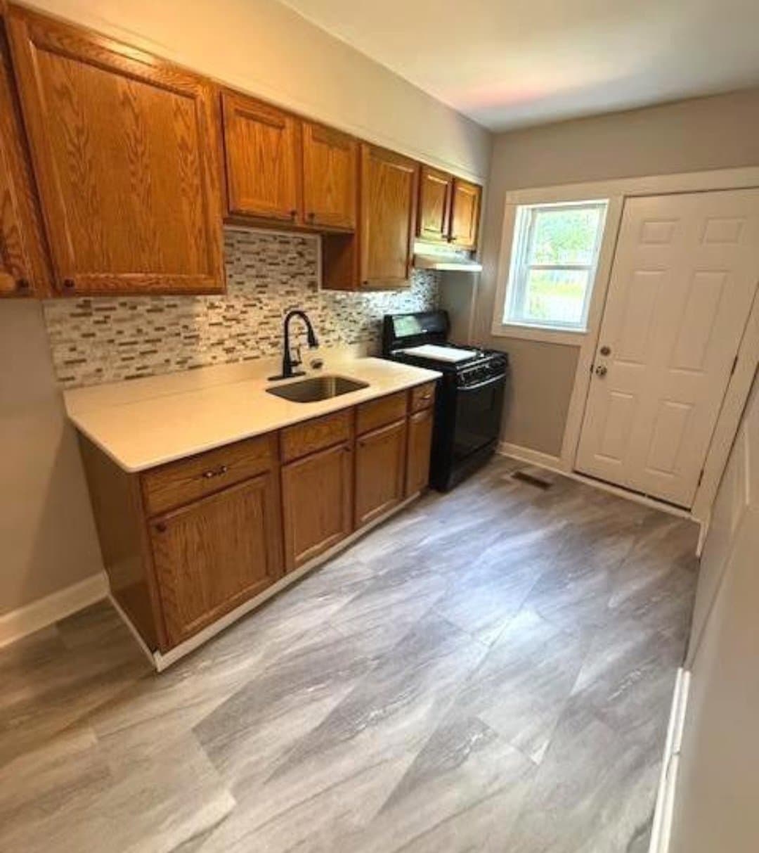 Baltimore Townhome: 3020 Mondawmin Ave