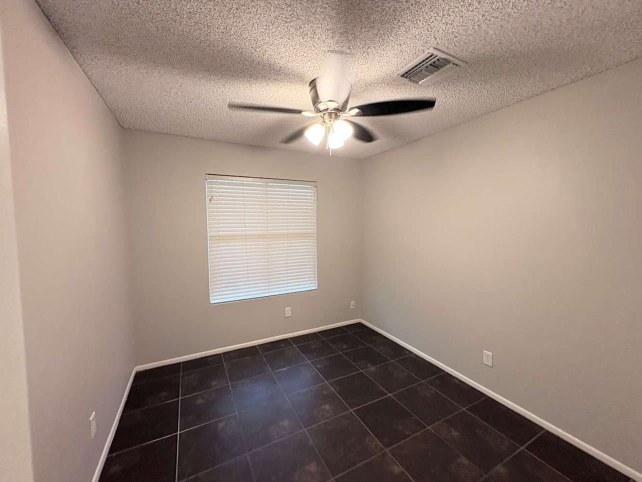 Tempe House: 805 W Harvard Dr