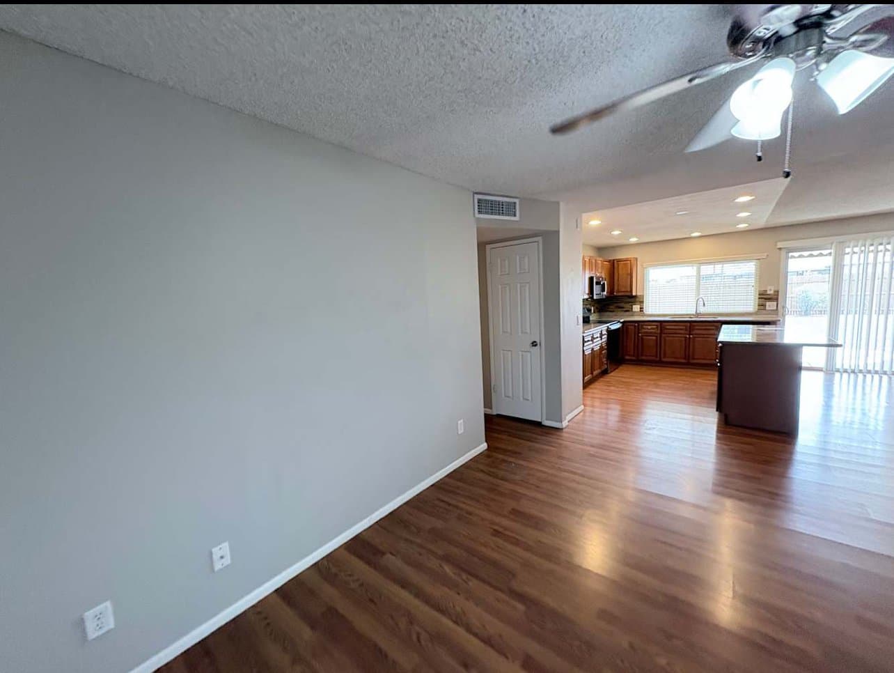 Tempe House: 805 W Harvard Dr