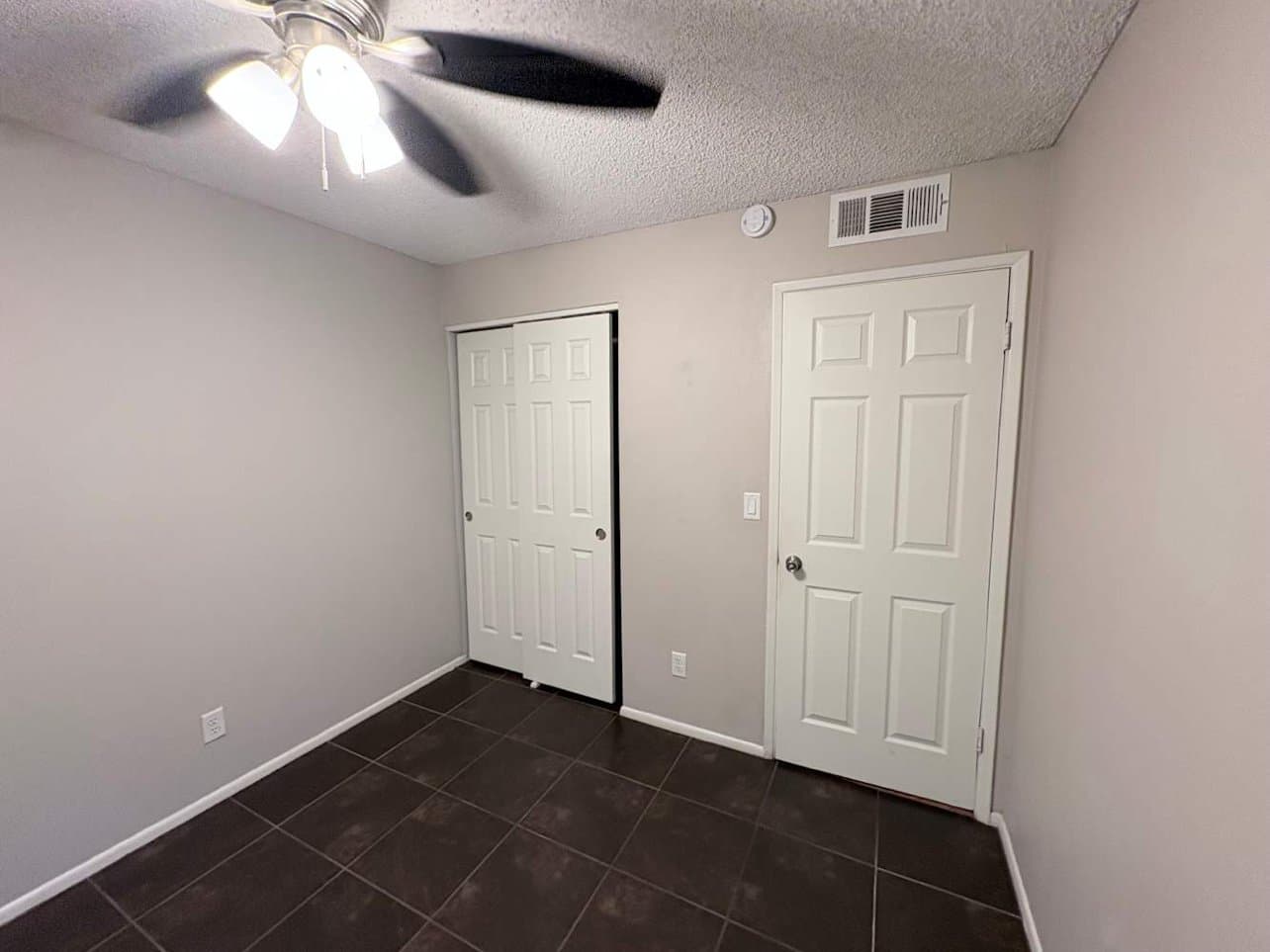 Tempe House: 805 W Harvard Dr
