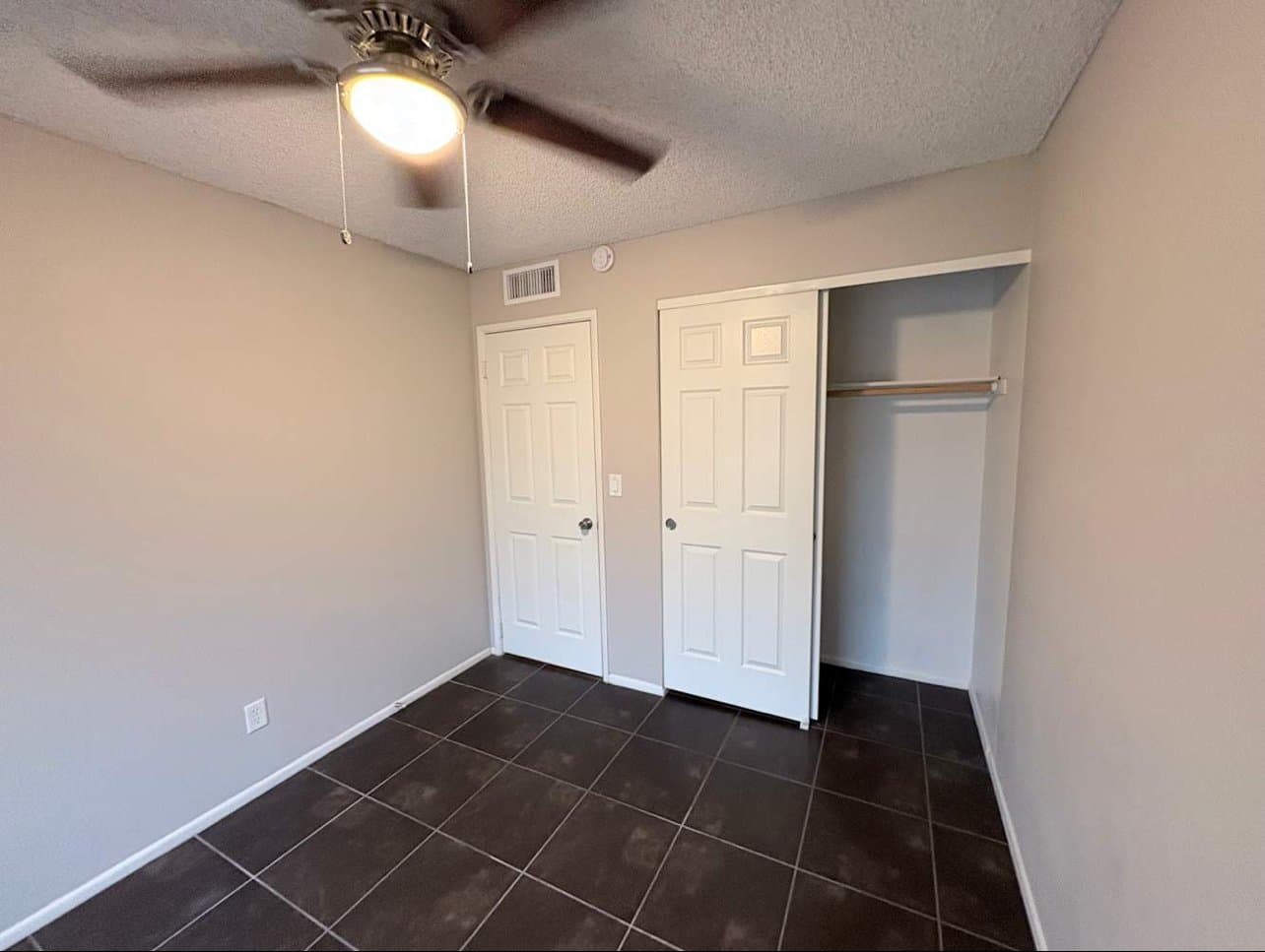 Tempe House: 805 W Harvard Dr
