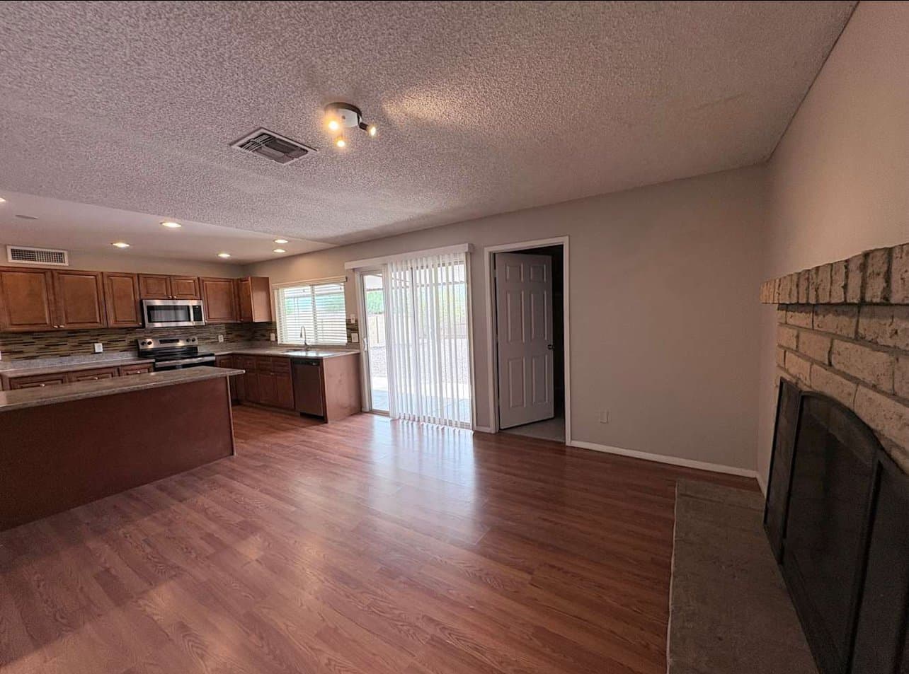 Tempe House: 805 W Harvard Dr