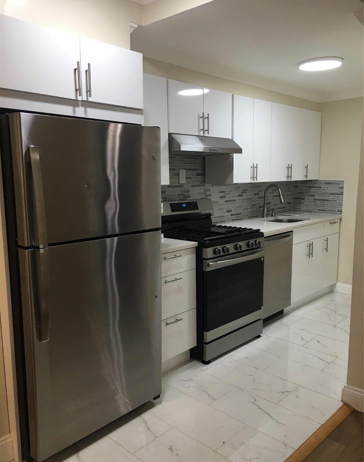 Queens Apartment: 14130 84 Road 4F Briarwood, NY 11435