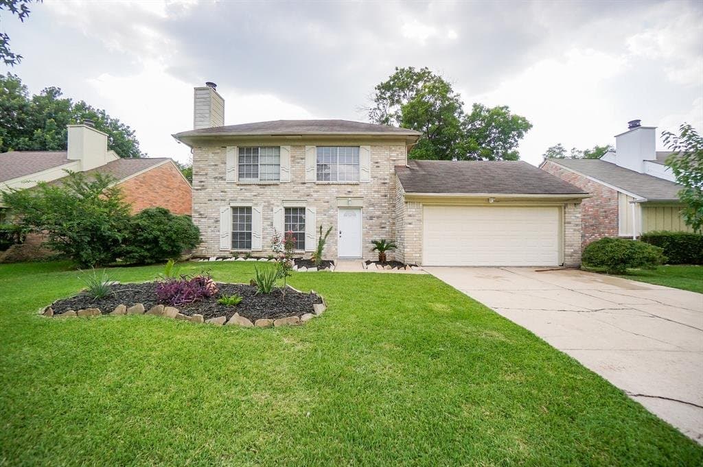 Houston House: 5639 Windsong Trl