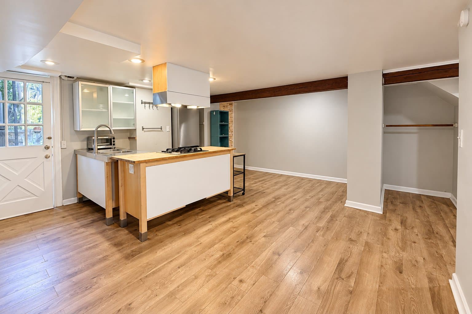Washington House: 3343 17th Street NW