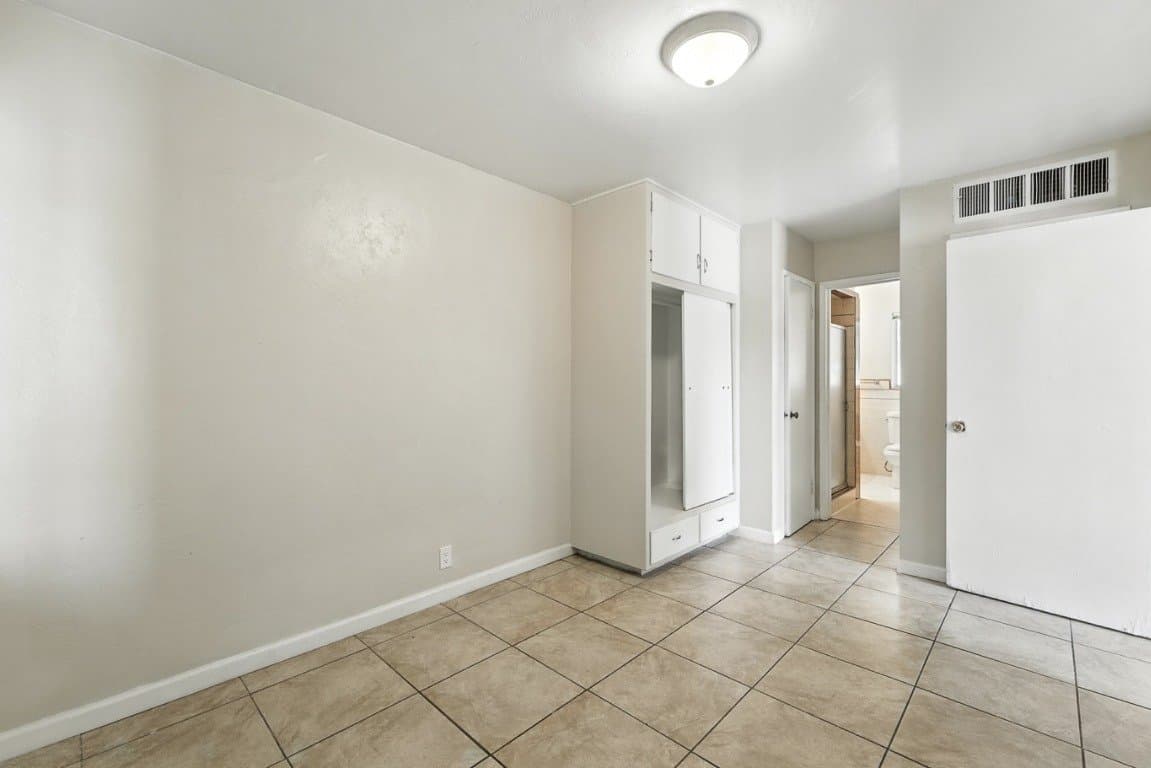 Merced Apartment: 127 W 18th St, Merced, CA 95340