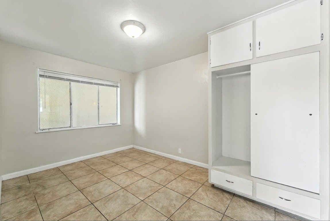 Merced Apartment: 127 W 18th St, Merced, CA 95340