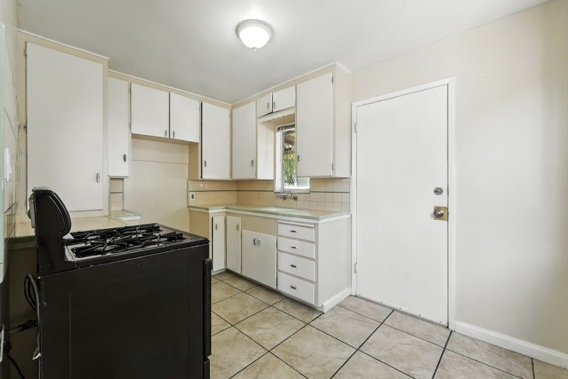 Merced Apartment: 127 W 18th St, Merced, CA 95340
