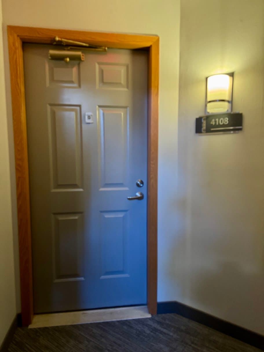 Edina Condo: 7615 Edinborough Way