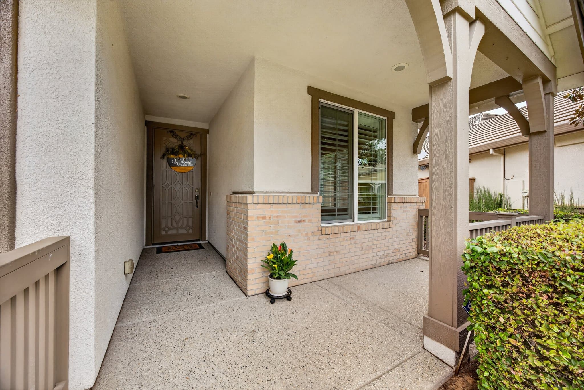 Elk Grove House: 7401 Rothchilds Court