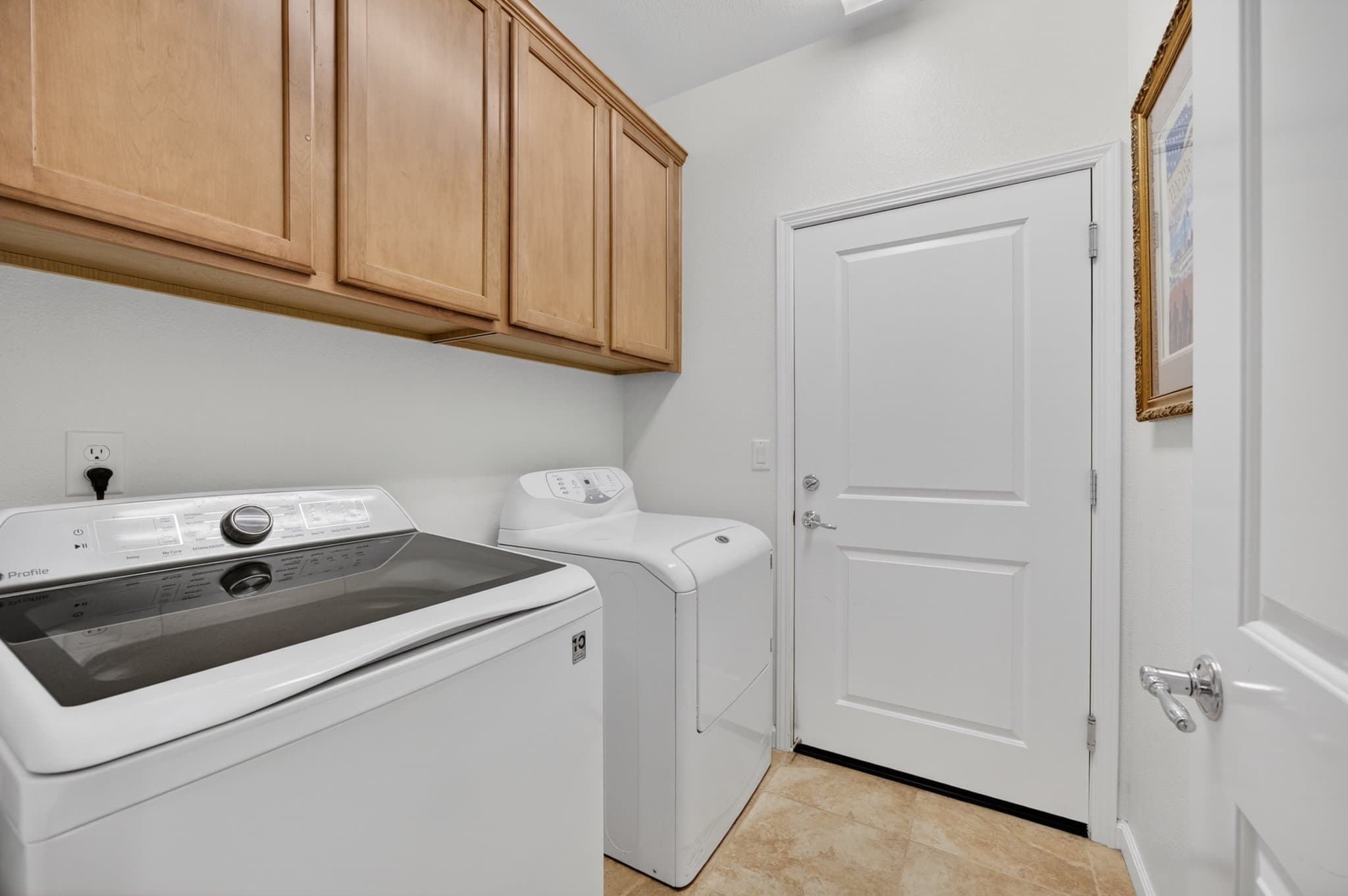 Elk Grove House: 7401 Rothchilds Court