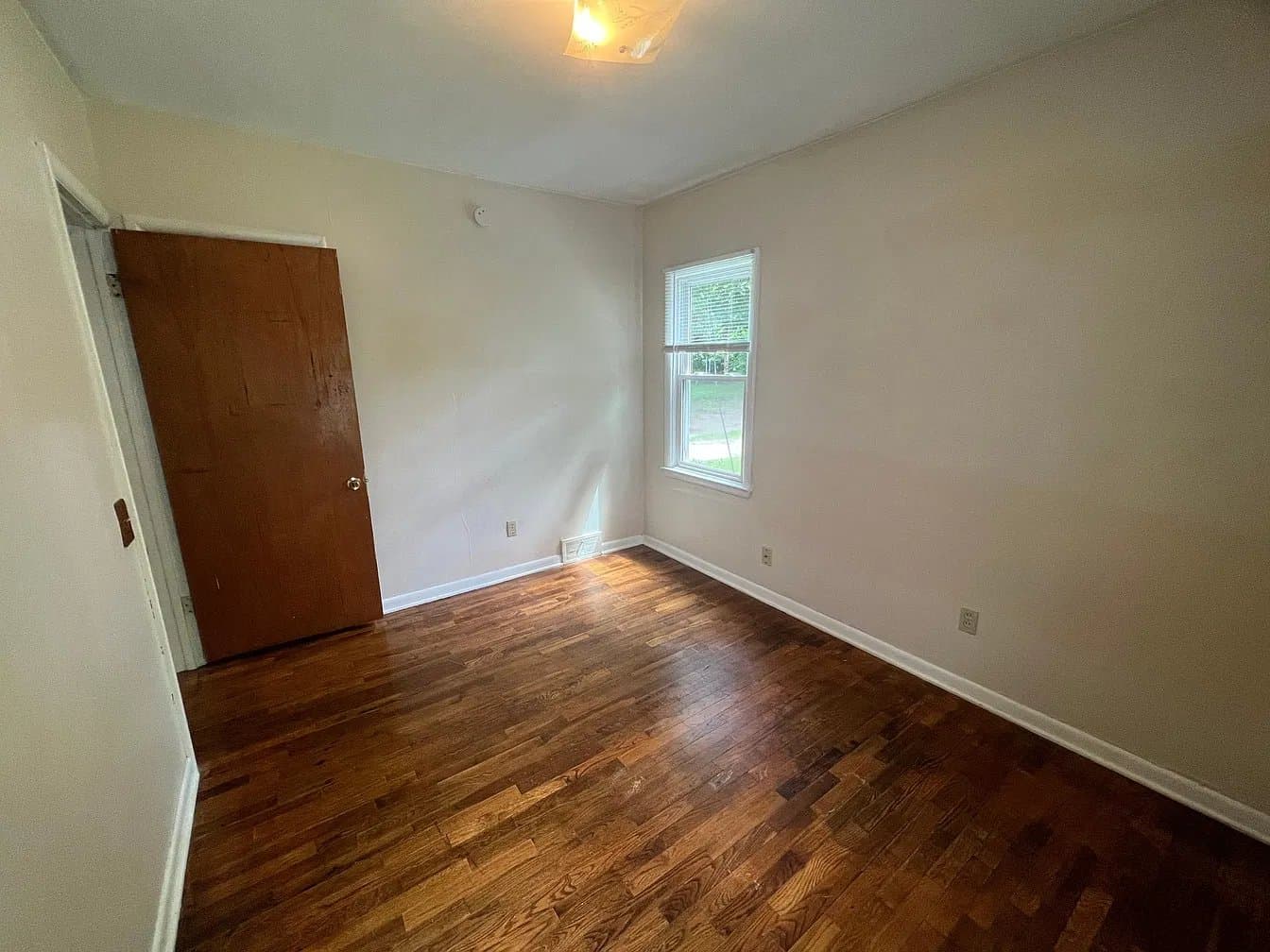 East Lansing House: 526 Spartan Ave