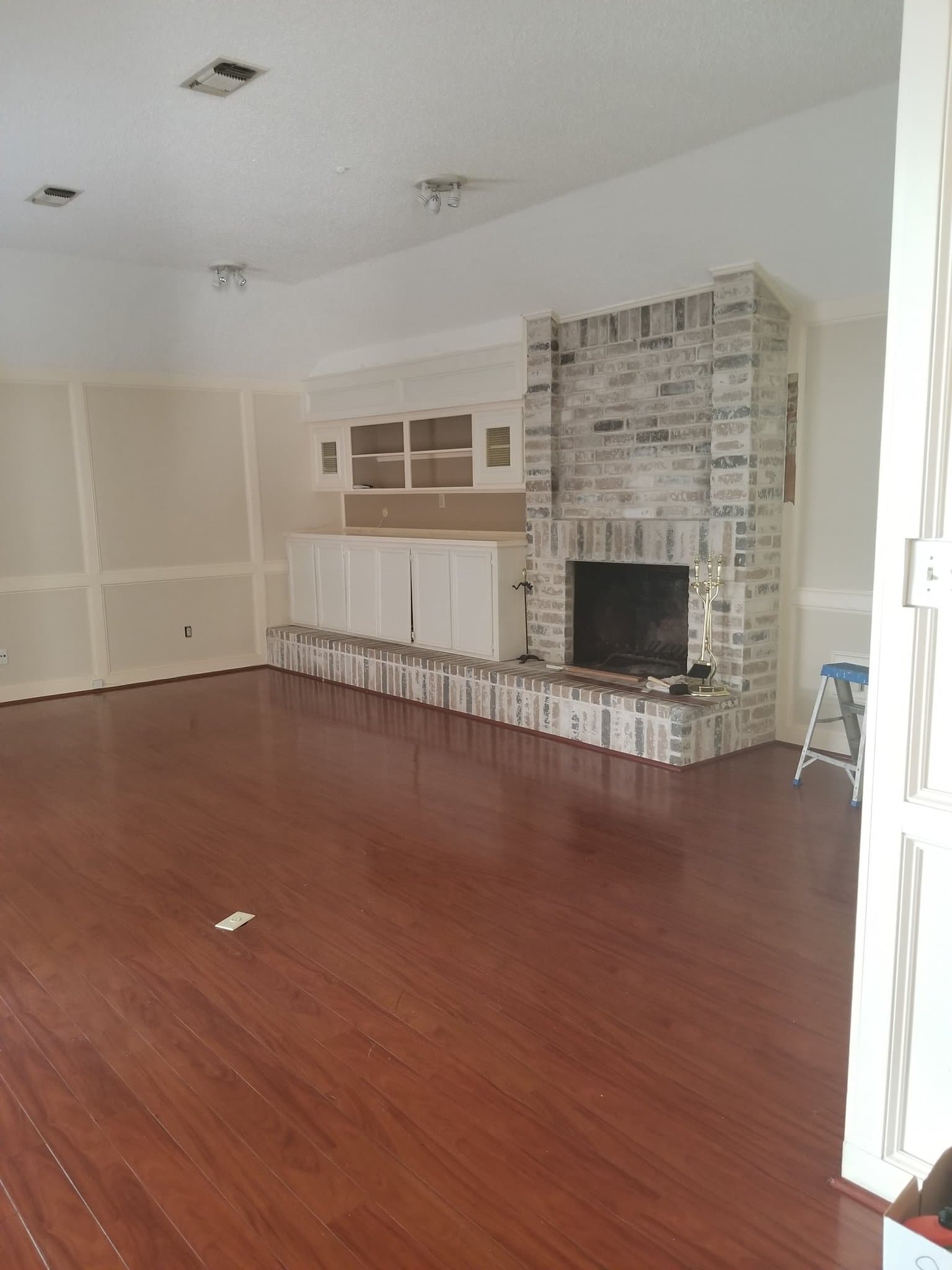 Houston House: 7602 Teal Run Dr